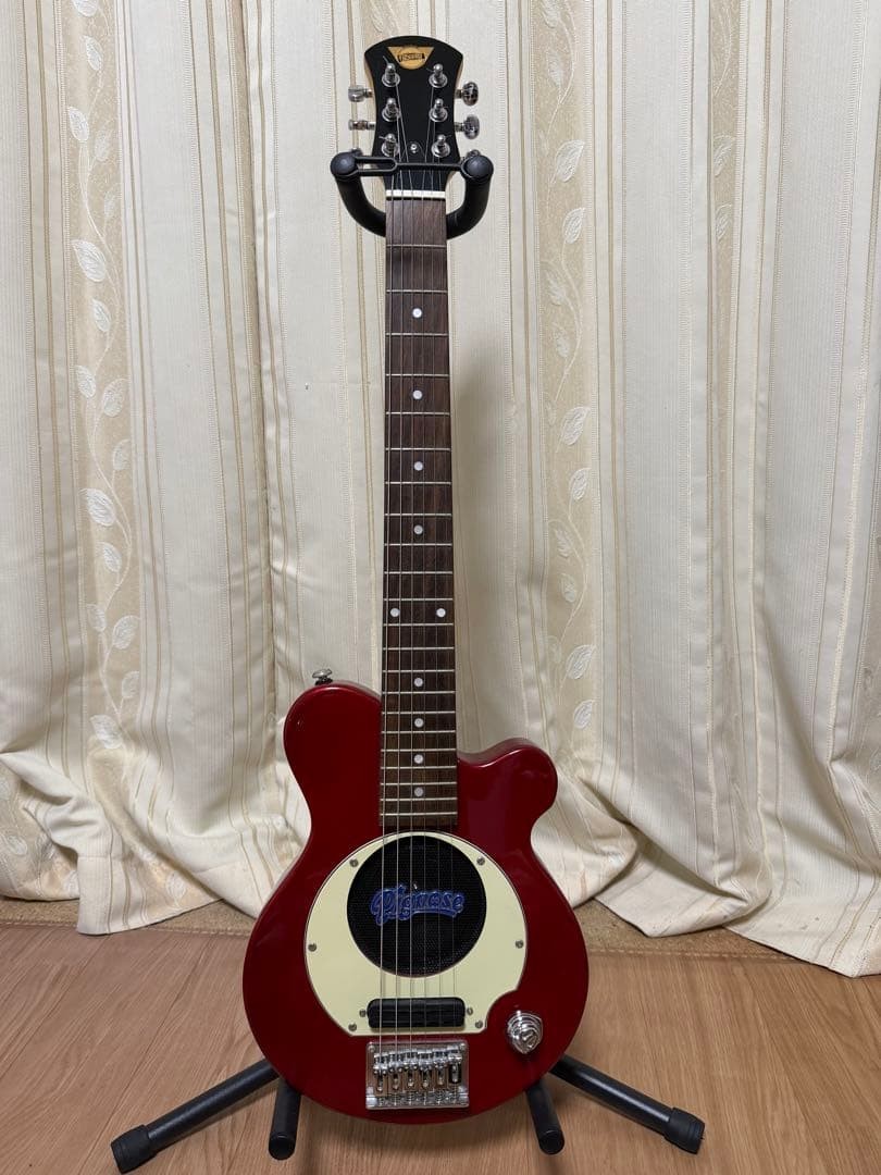 Pignose PGG Travel Guitar with Case
