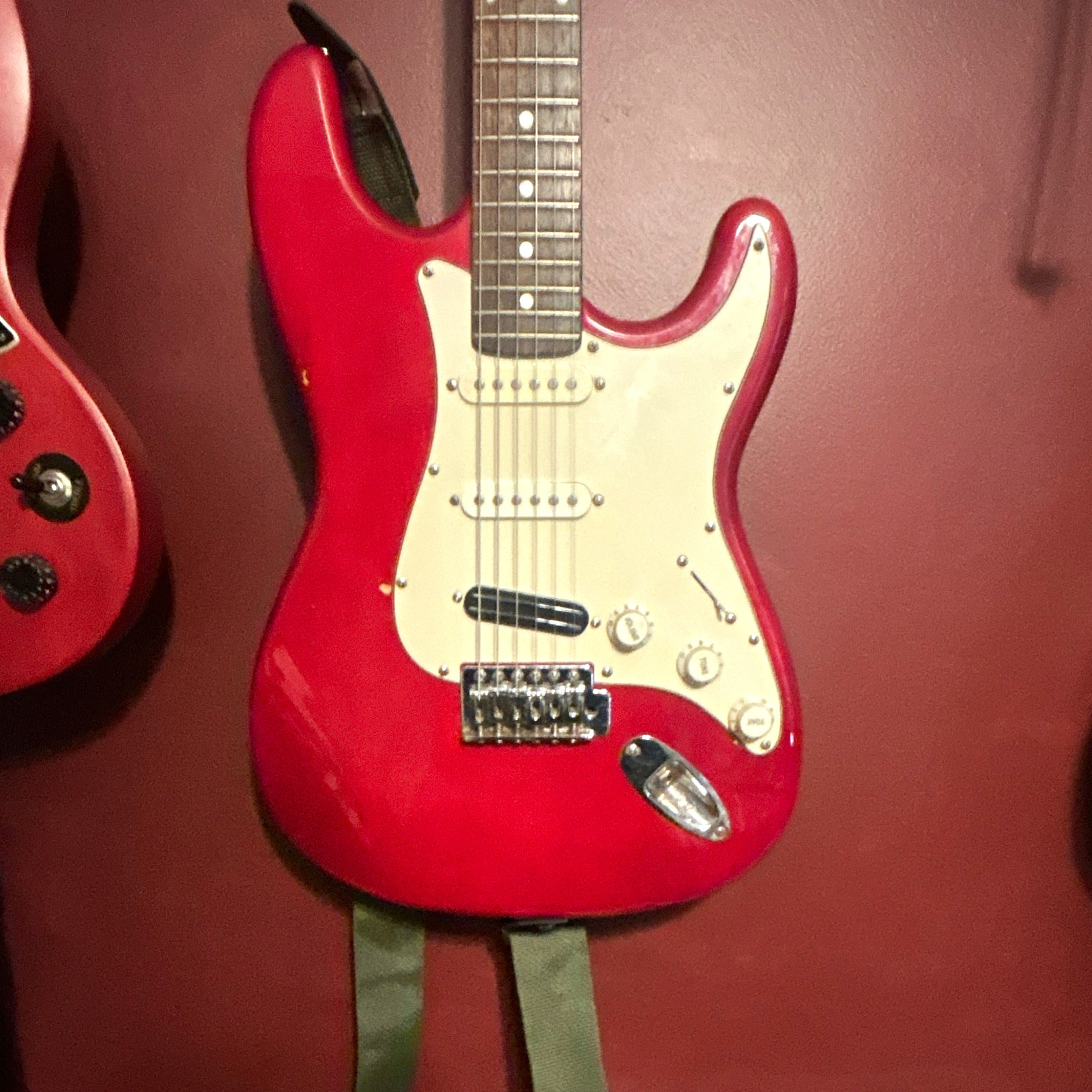 Red Solid Body S-Style Electric Guitar, 6-String, Right-Handed