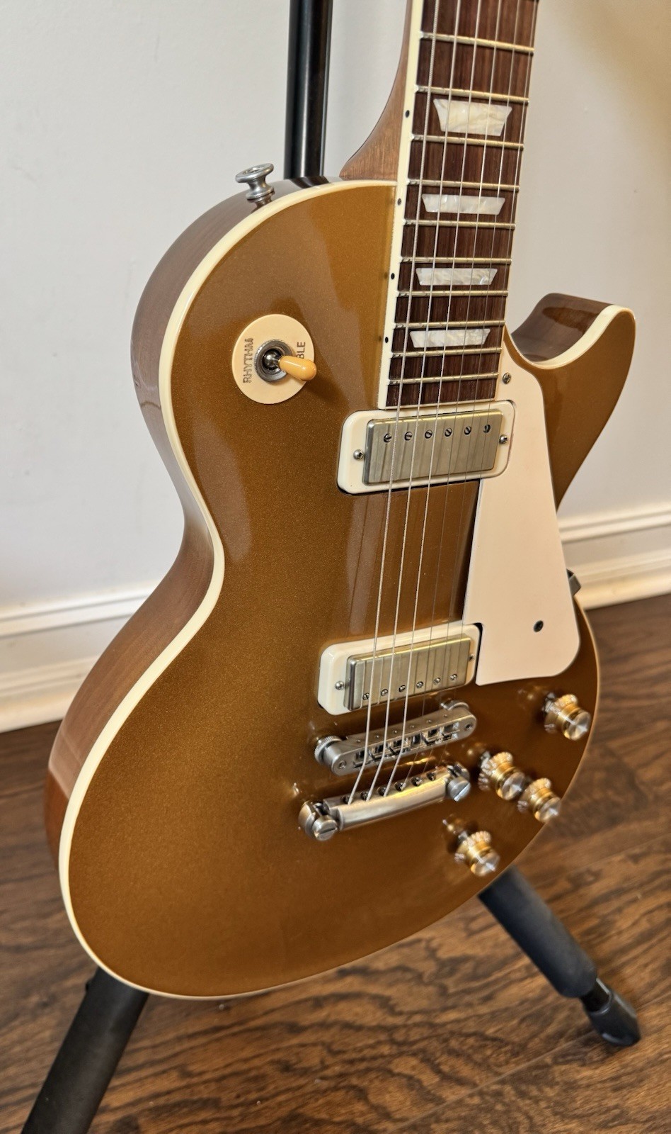 Gibson 70s Les Paul Deluxe 2024 – Goldtop – Pleked, w/OHSC