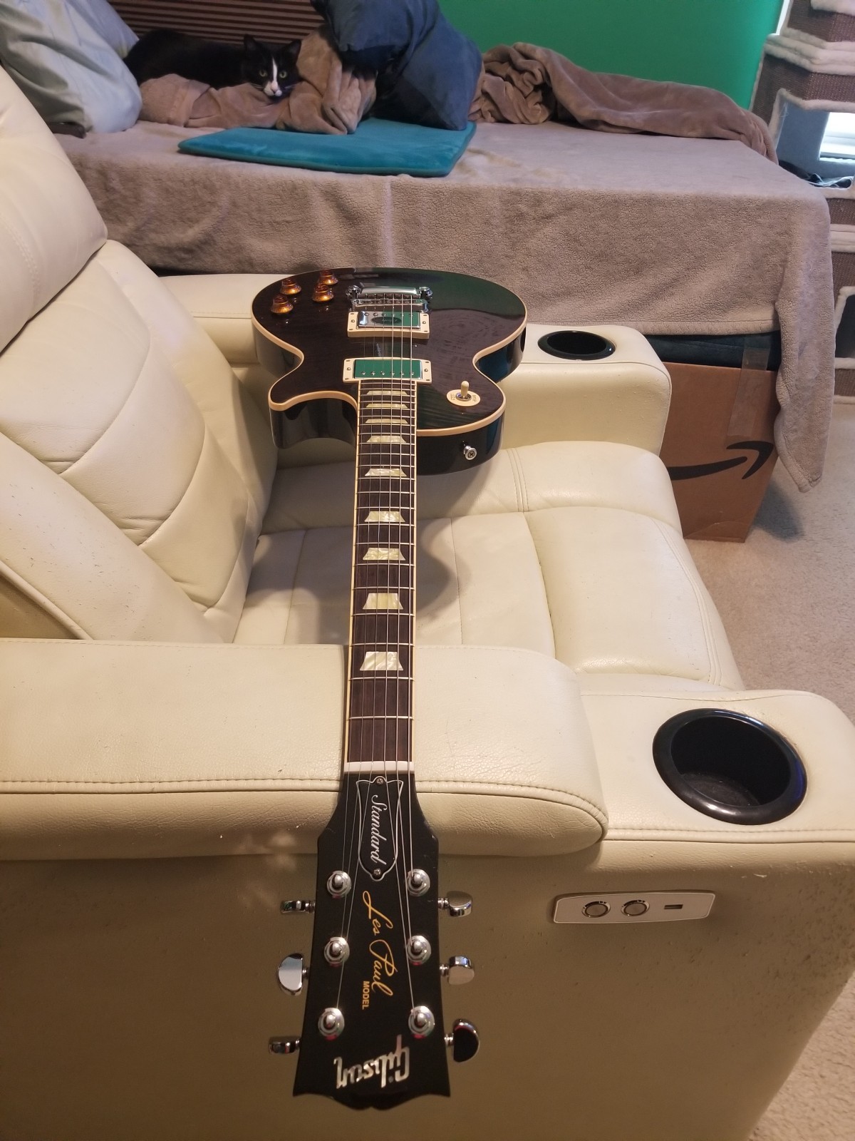 MINT 2012 LES PAUL STANDARD PREMIUM PLUS TRANS BLACK ELECTRIC GUITAR