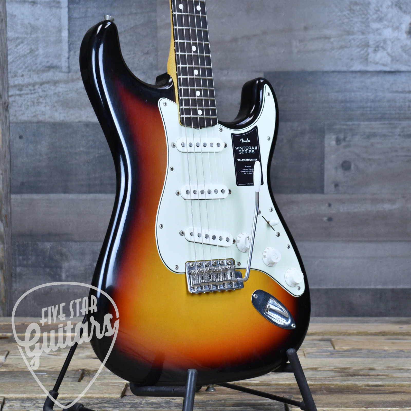 Fender Dealer Exclusive Vintera Road Worn ’60s Stratocaster 3-Color Sunburst