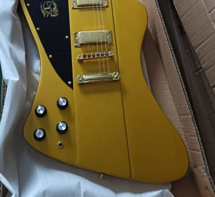 Golden Left-Hand Electric Guitar Rosewood Fingerboard Gold Hardware