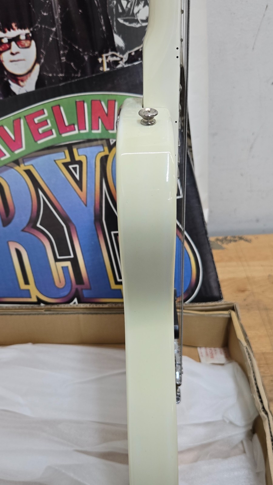 Gretsch The Traveling Wilburys Electric Guitar TW-100T w/ Box, Poster and Cables