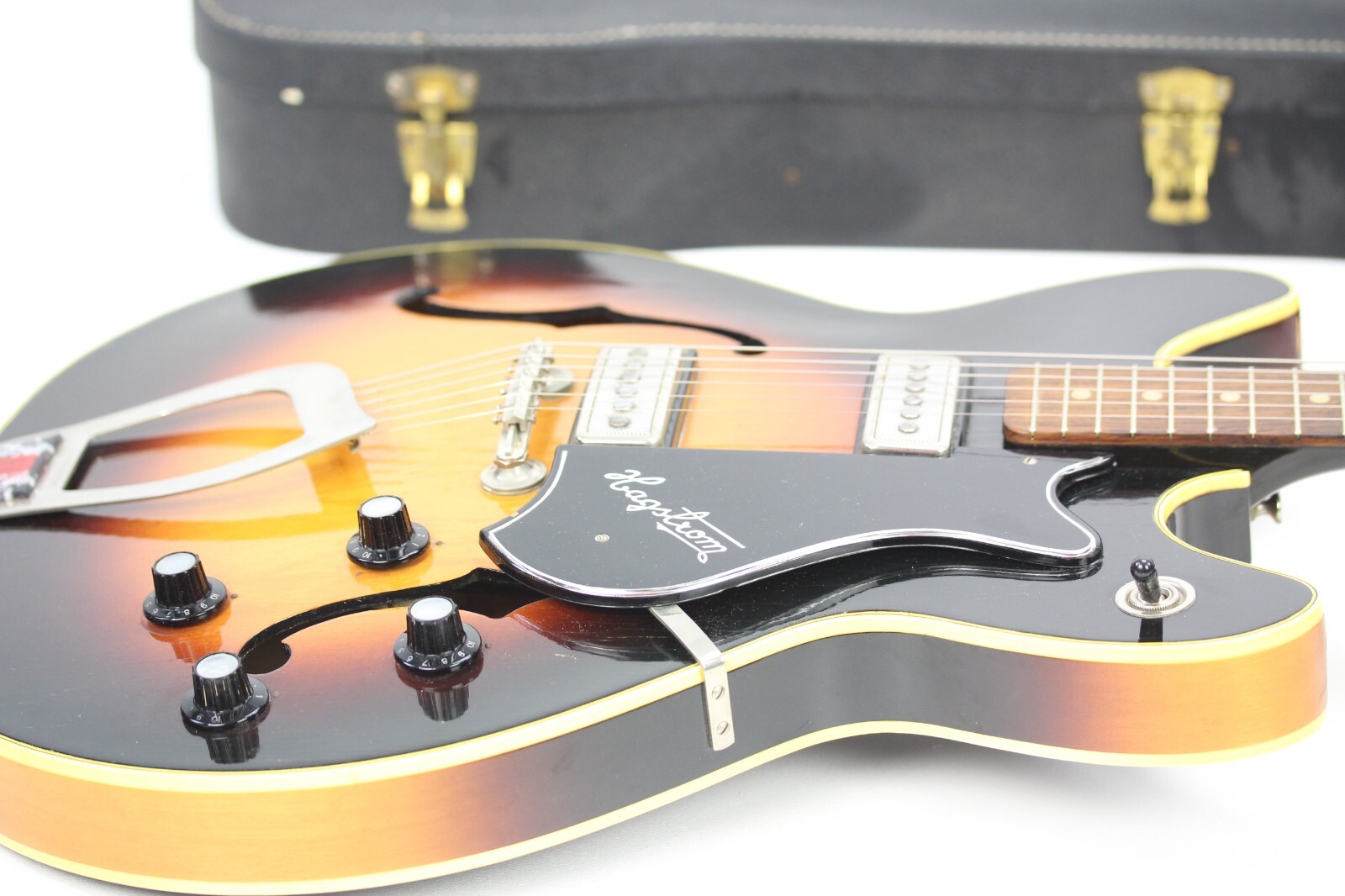 Hagstrom Viking V1 Semi-hollow body guitar ’65 orig case excellent