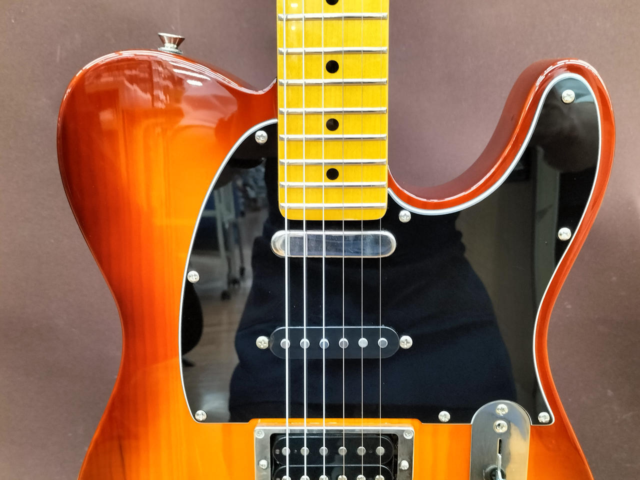 FENDER MODERN PLAYER TELECASTER PLUS Electric Guitar