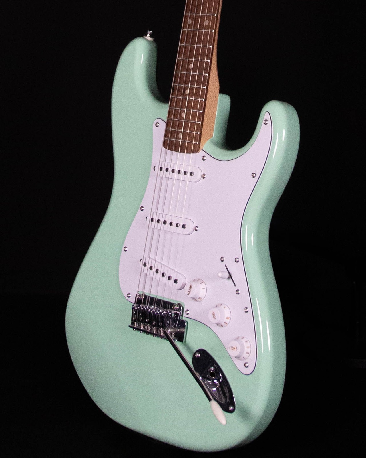 Squier FSR Affinity Series Stratocaster, Laurel FB, Surf Green