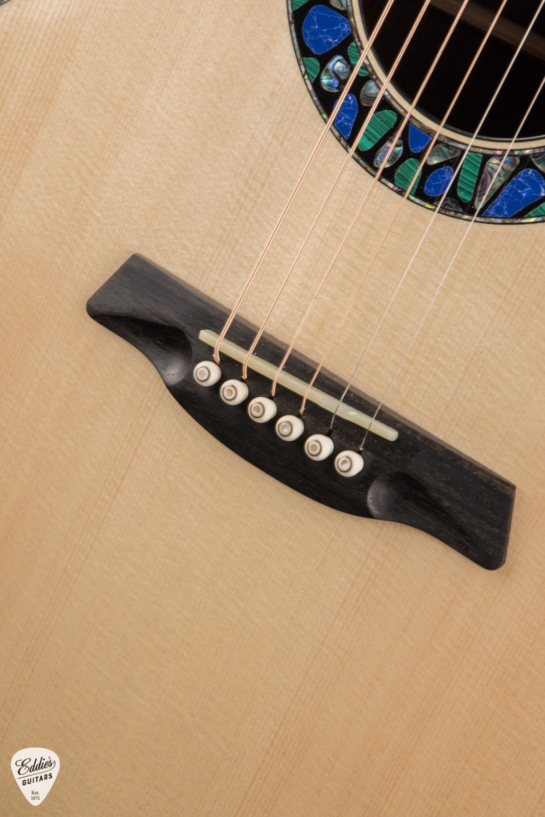 Hozen Gold Label Deep OM – Golden Adirondack Spruce & Honduran Mahogany