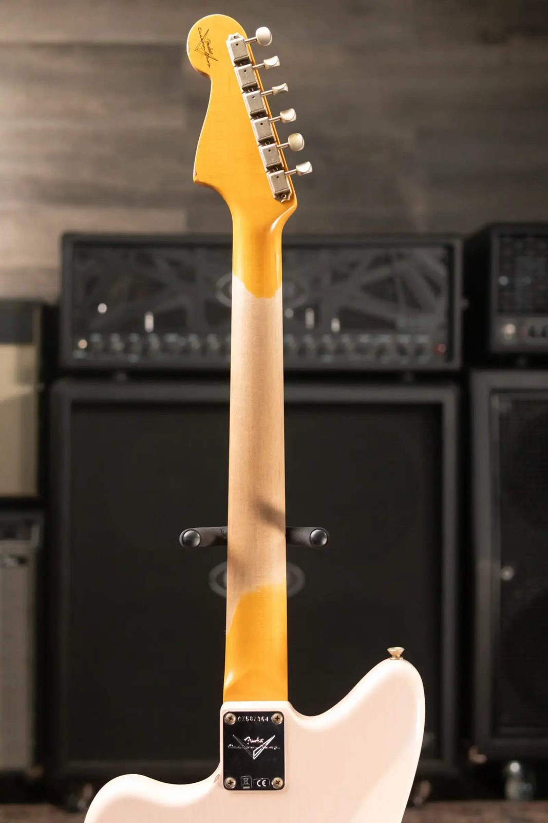 Fender Custom Shop 1963 Jazzmaster Relic Electric Guitar – Aged Shell Pink with