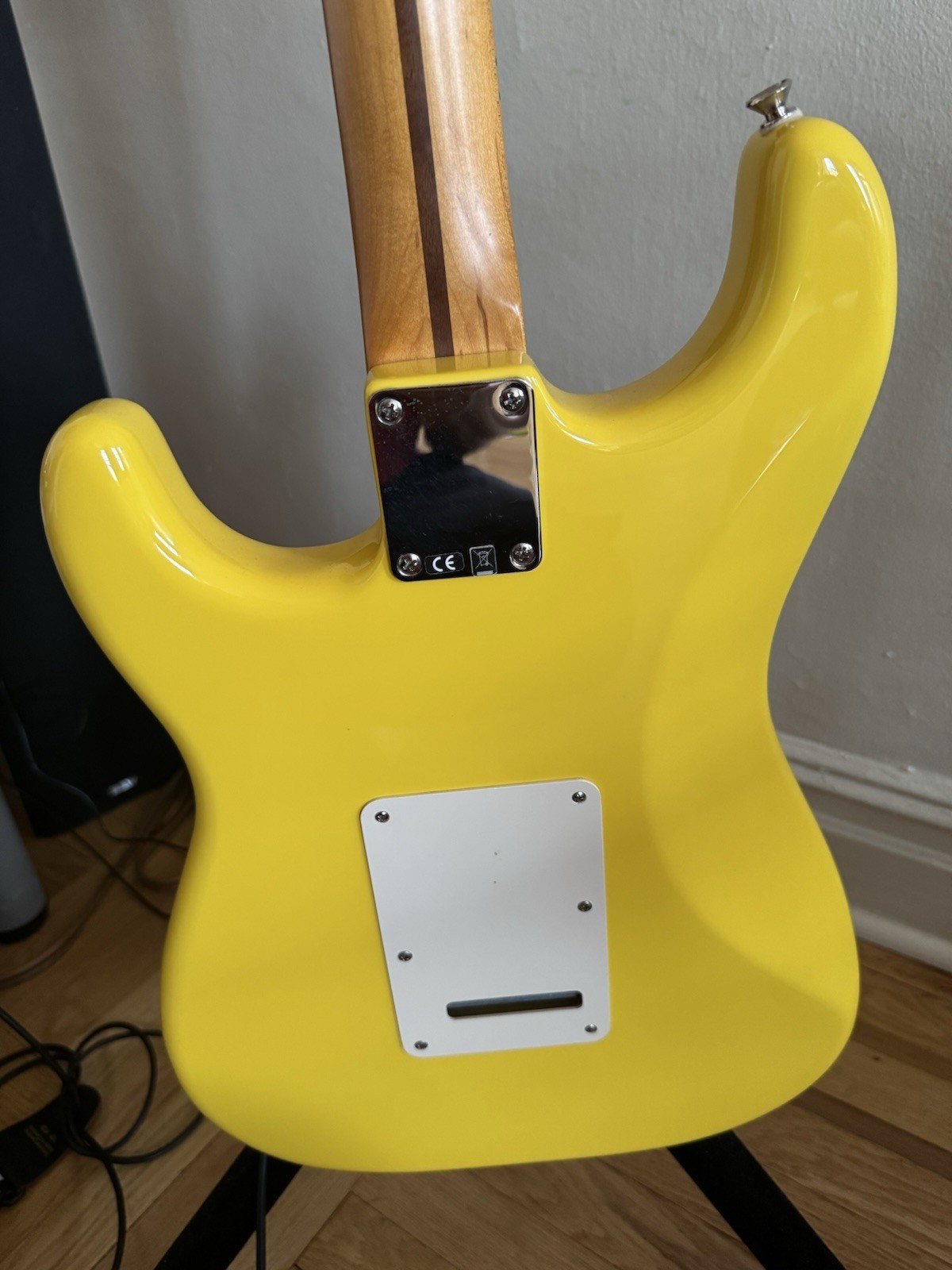 Fender Ultra Stratocaster (Partcaster) Black Headstock Neck MIM Body