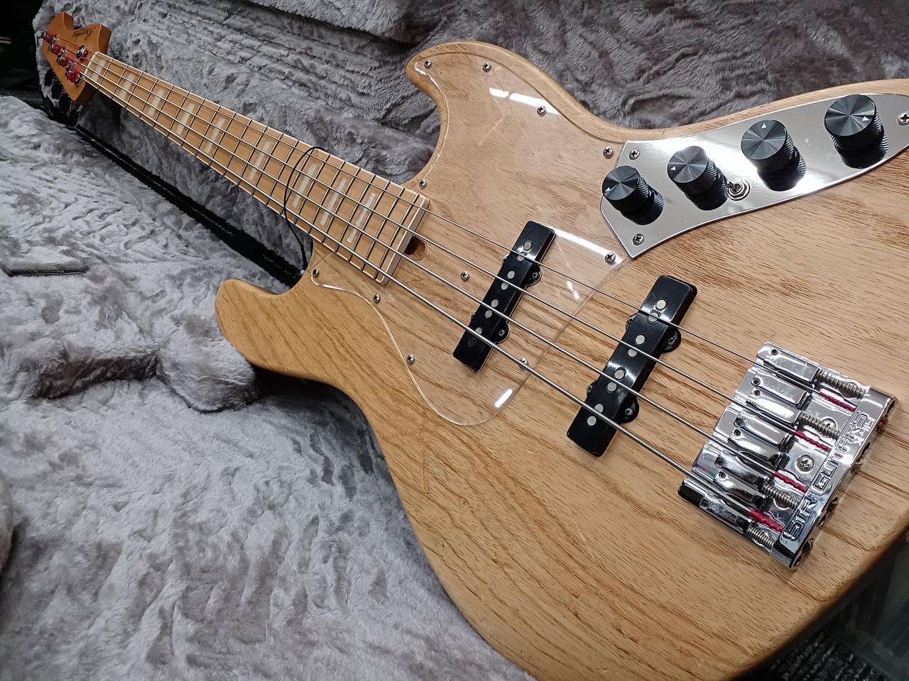 [BACCHUS] STANDARDIIASH-4 Used Ash body Maple neck Maple fingerboard w/Soft case
