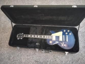 NEW AMERICAN DREAM ELECTRIC GUITAR with a $170.00 hard case