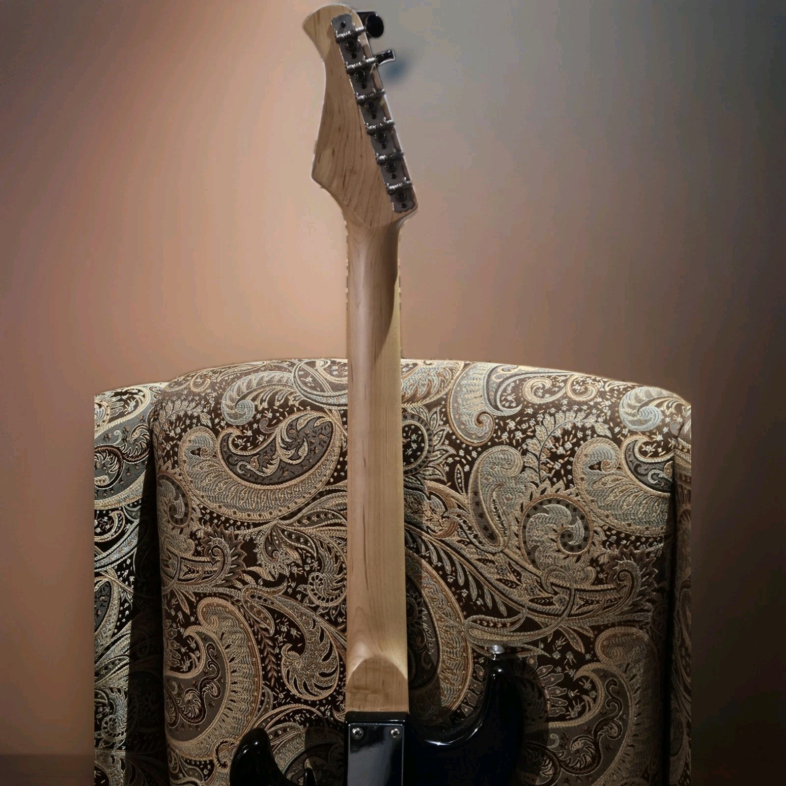 Kustom Kasino Vintage MIJ Strat (1980) w/Maple Body/Neck – Electric Guitar