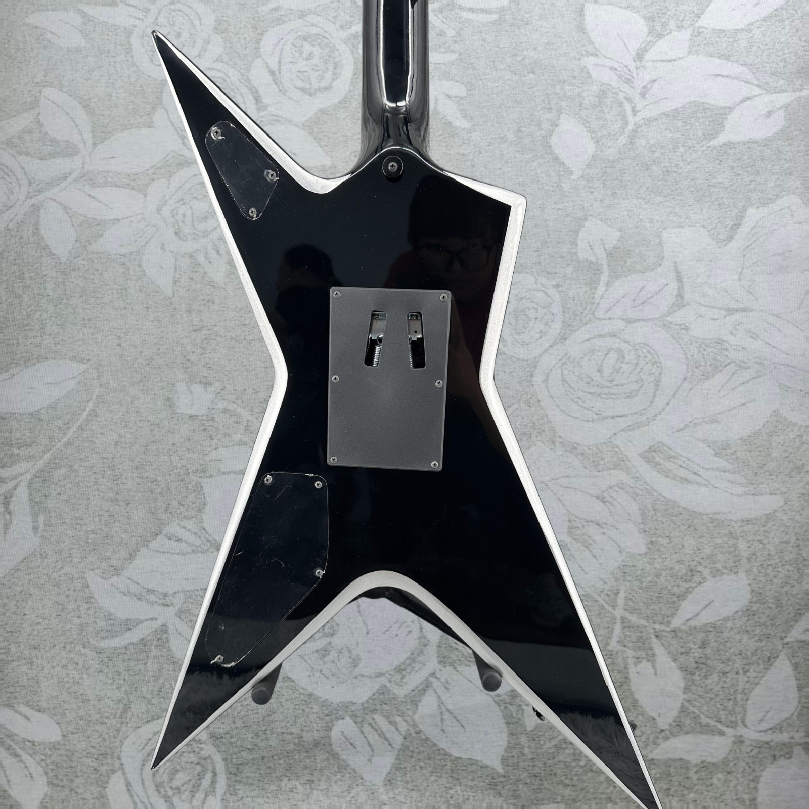 U.S. spot Washburn Dimebag Darrell Signature Electric Guitar Black Finish
