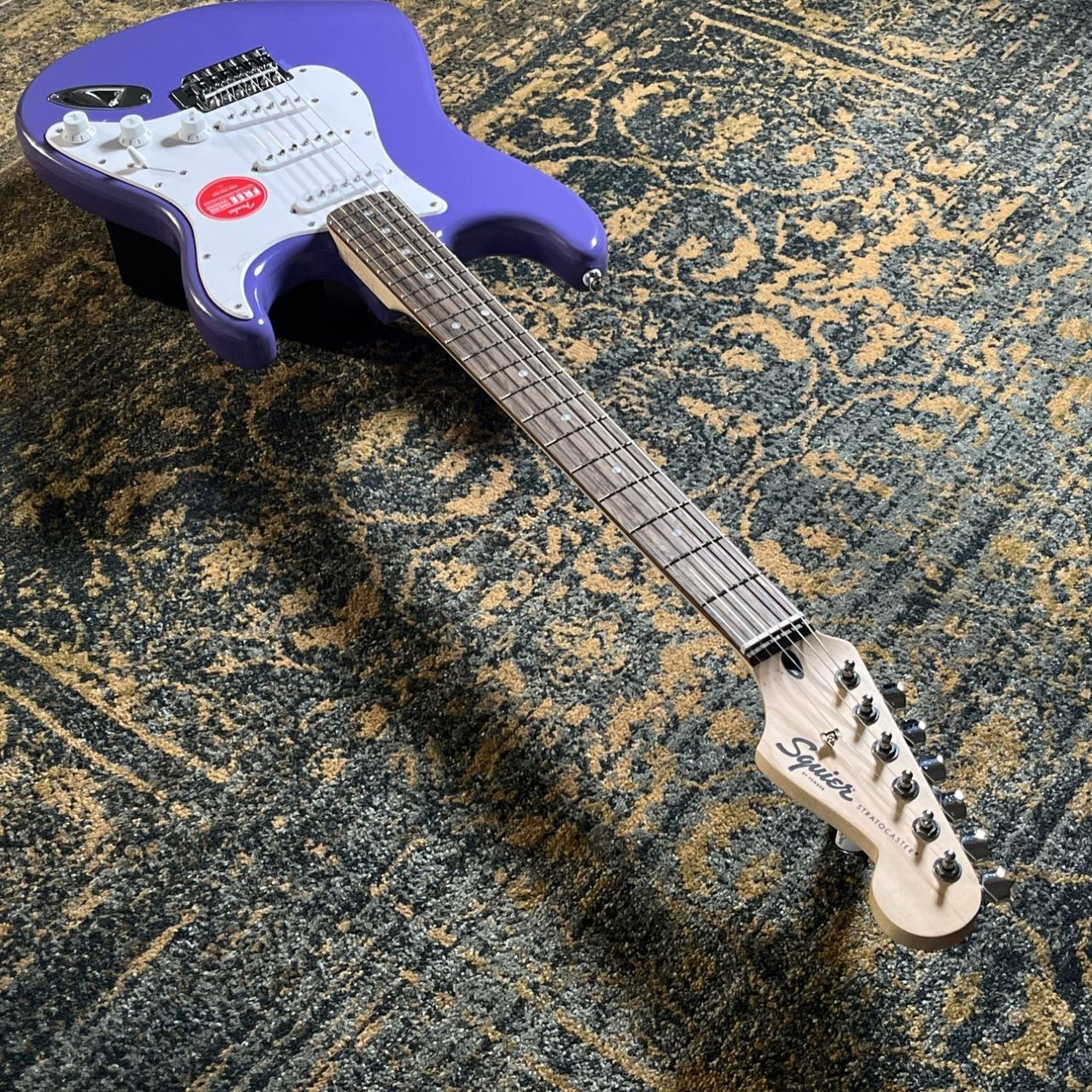 Squier By Fender Photo/Lightweight Individual 3.24 Kg Sonic Strat Lrl Wpg Electr