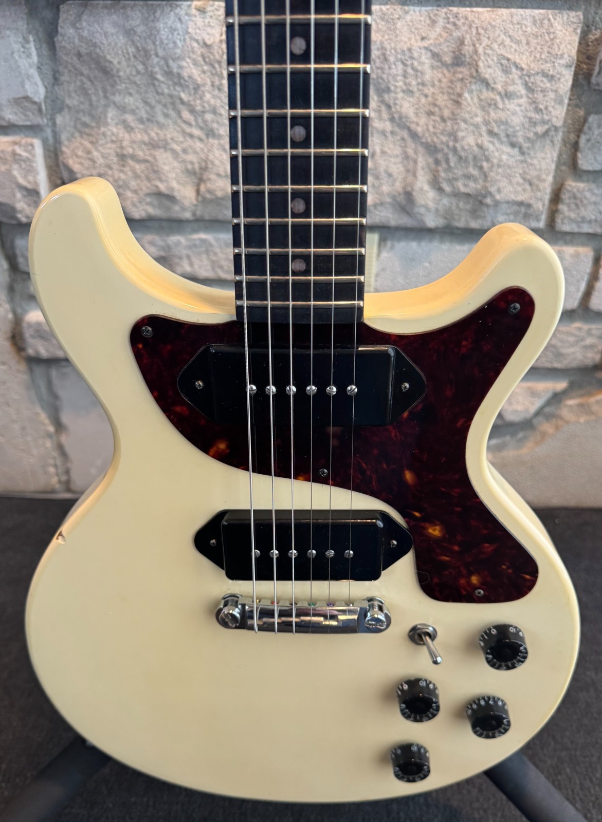 Aria – Diamond Double Cut 1970’s – Cream MIJ – Very Good Condition