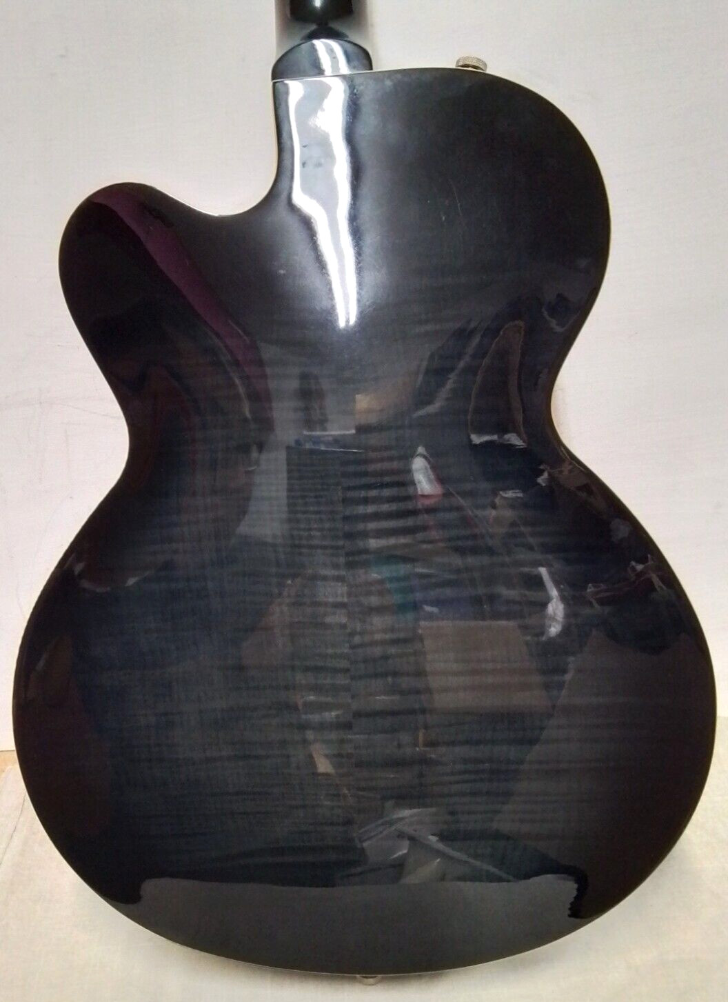 Duesenberg CC Carl Carlton Hollow Body guitar 2013 – 2 Tone Sunburst – VGC