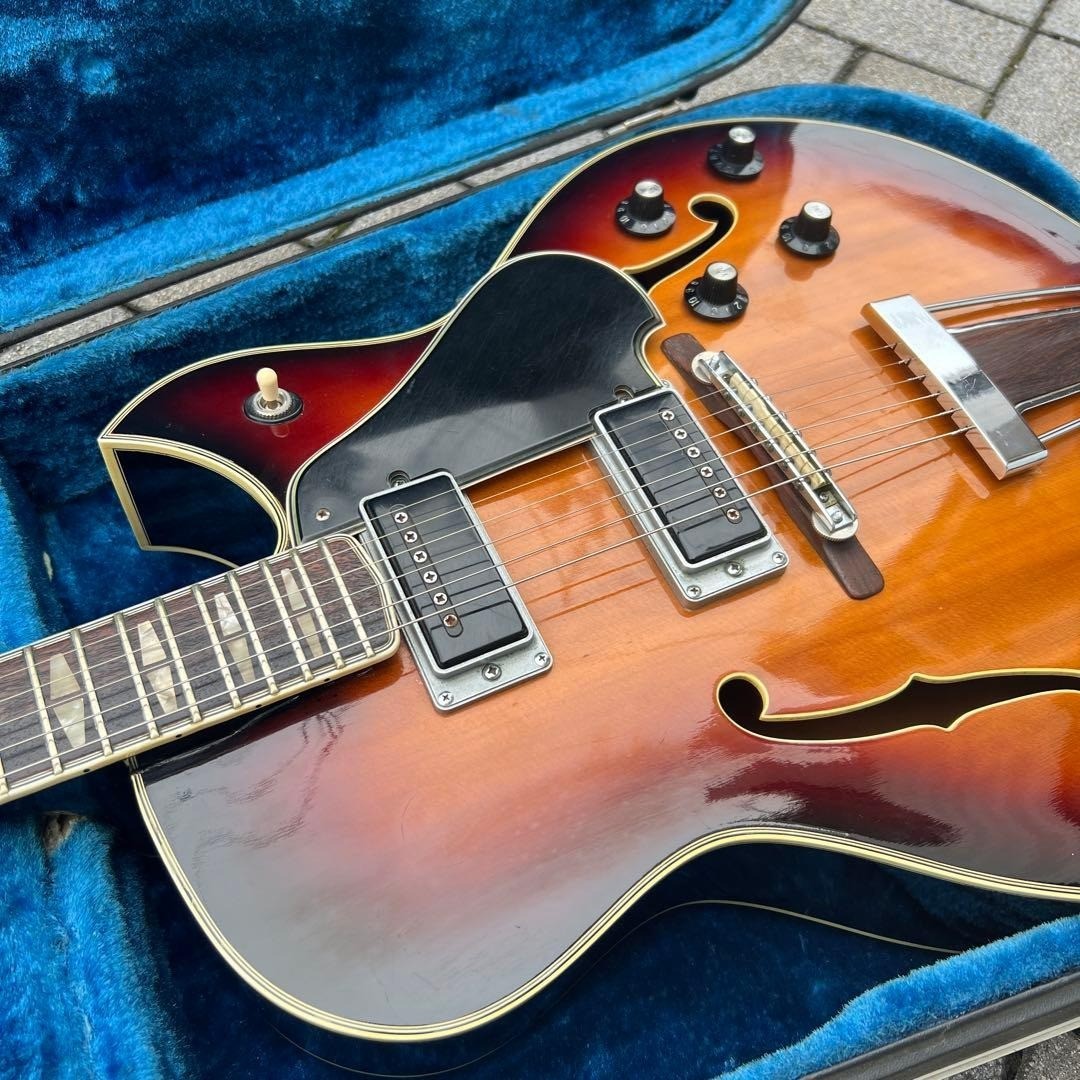 YAMAHA AE-11 Hollow Body Sunburst Electric Guitar Used Shipping From Japan