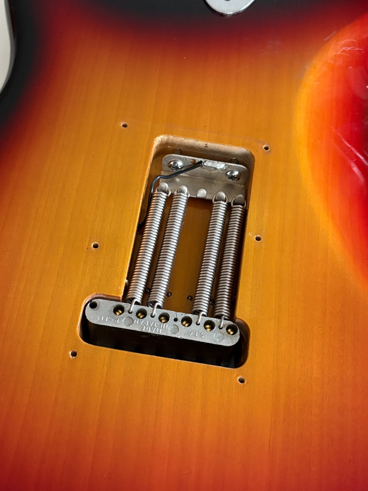 Fernandes FST-70 Burny Custom ’76 Vintage MIJ Electric Guitar Made in Japan