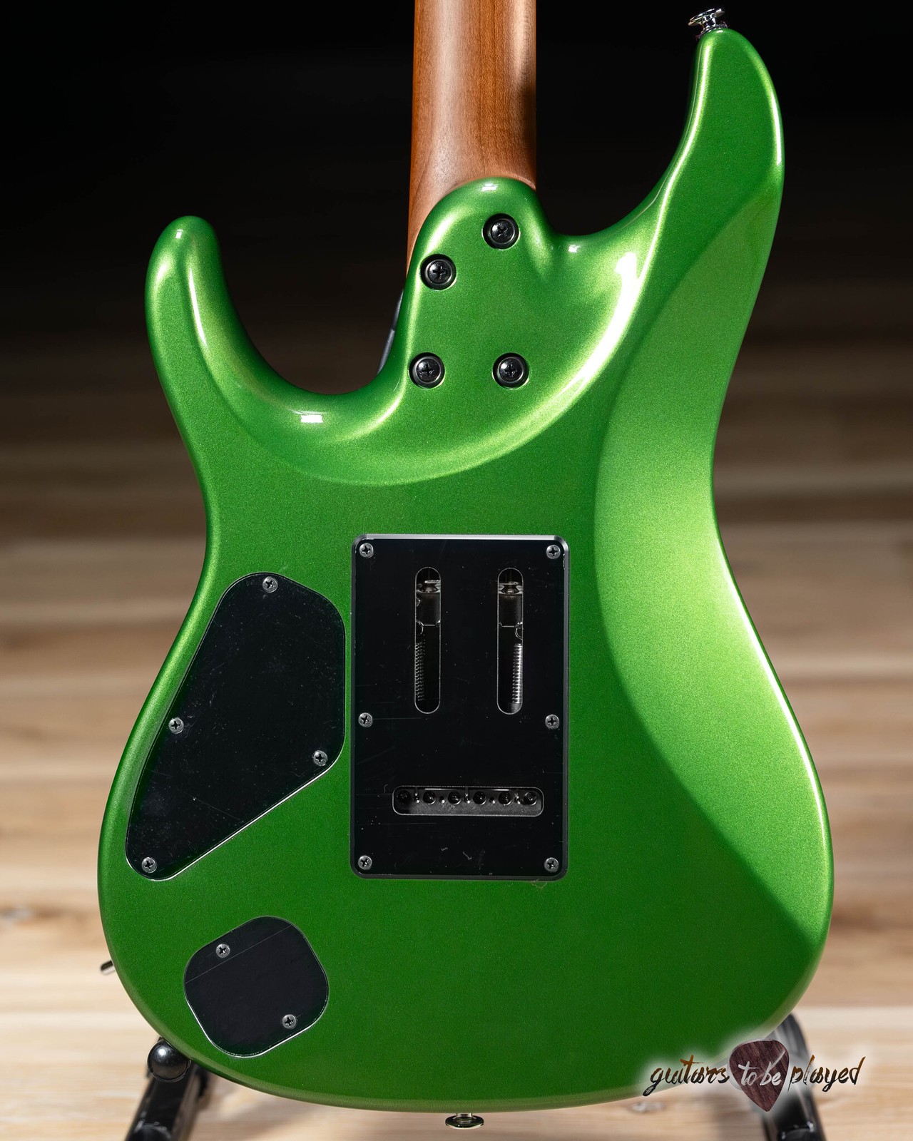 Ibanez AZ2402 Prestige HH Roasted Maple Neck w/ Case – Apple Green Metallic