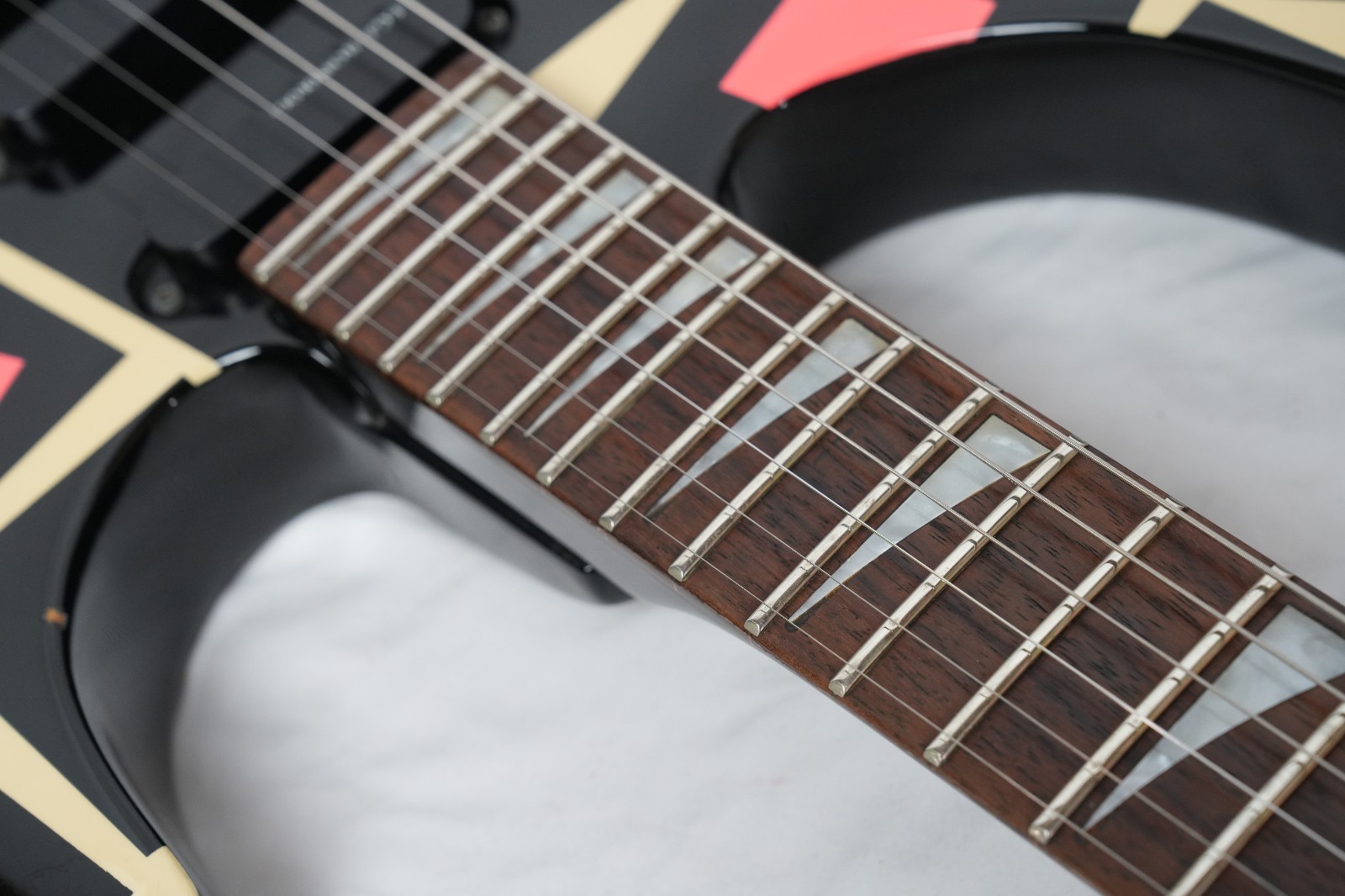 FERNANDES FR-120AV Whitesnake Vandenberg Signature Model – Rare Model!