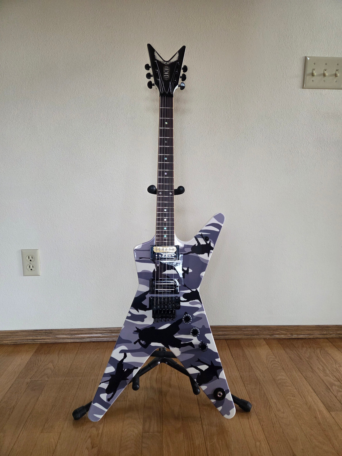 ~ USA ~ 1 of 2 ~ Dean Dime o Flage Dimebag Darrell Pantera Electric Guitar ML