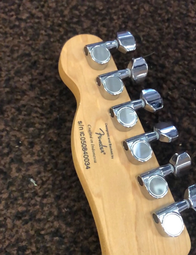 Squier ’51 Yellow by Fender Electric Guitar – USED – VG++ Solid body!!