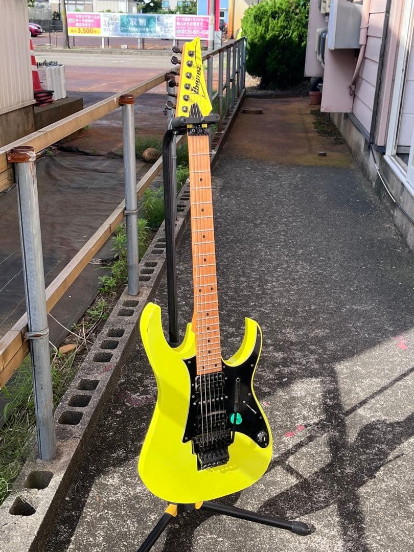 Ibanez RG550 Desert Yellow Electric Guitar