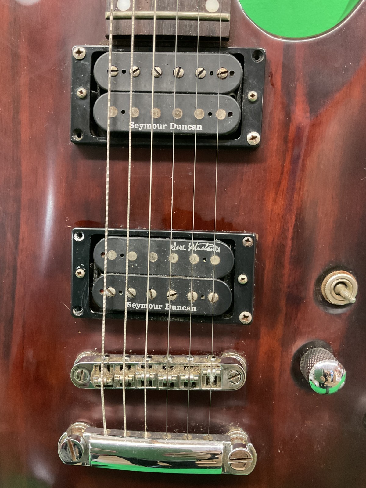 Schecter Diamond Series OMEN-6 with soft case