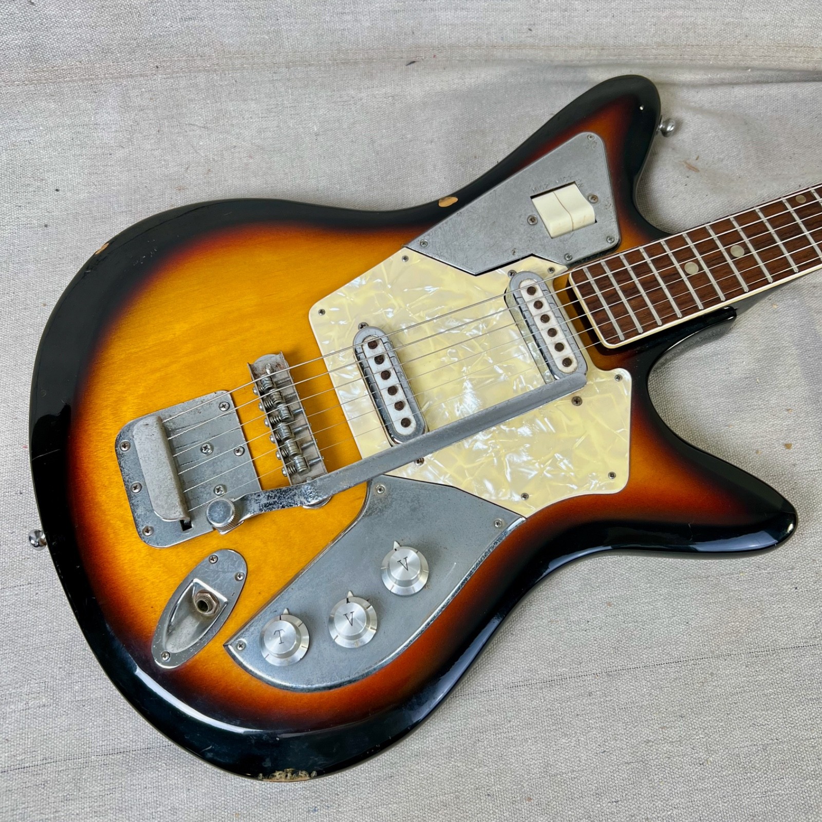 Imperial S-2T 1966 Sunburst MIJ Teisco Crucianelli Guyatone Fujigen Apollo