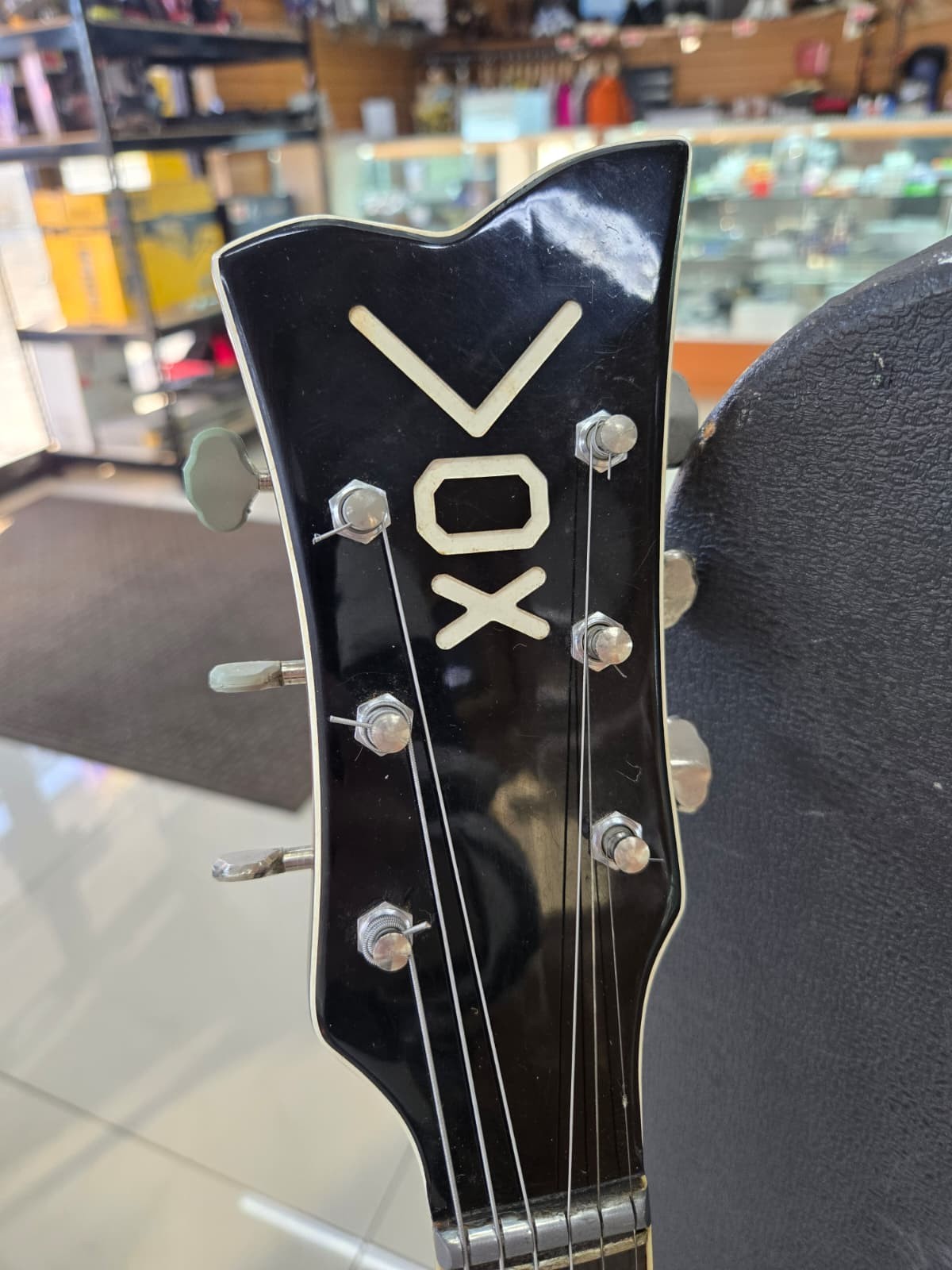 Vintage 1966 VOX Bulldog Electric Guitar Sunburst – Only Made for One Year