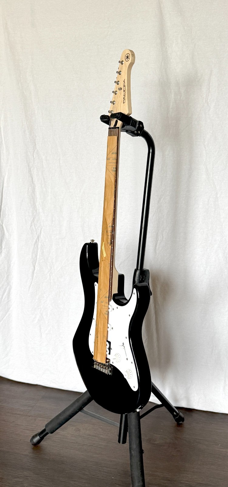 Yamaha PAC012DLX Pacifica Electric Guitar – Black
