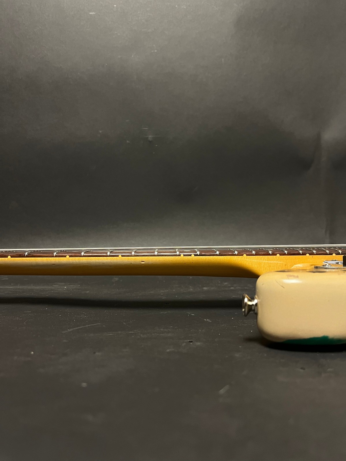 New Guardian Hand Painted Fender “Jaguar” w/HSC