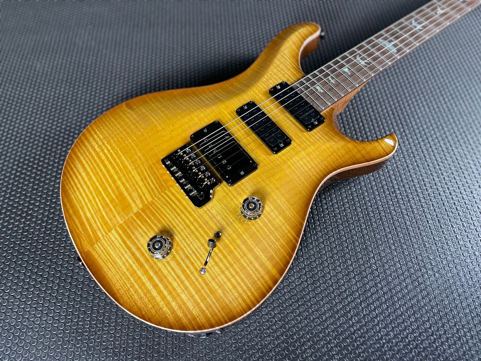 PRS Core Studio 10-Top, Ash Body – Flame Maple Neck