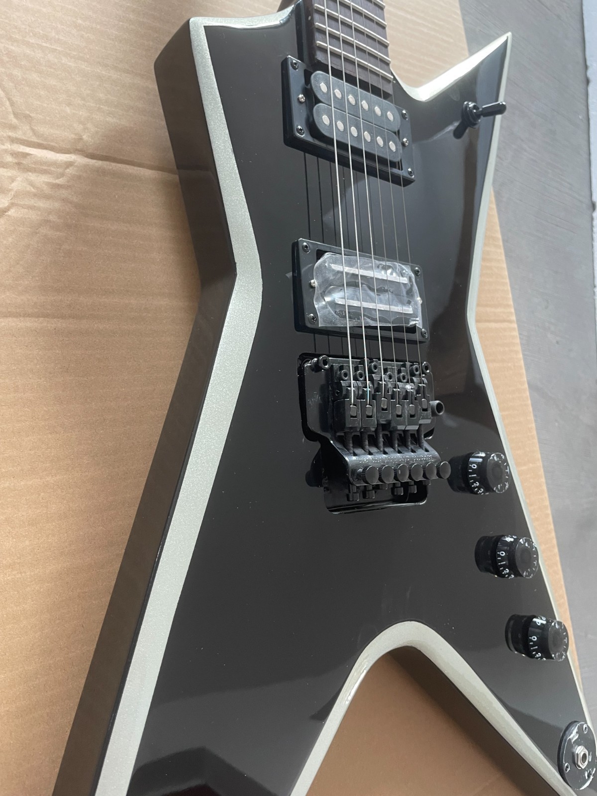 Dimebag Darrell Stealth Electric Guitar BlackWithSilver Bevels Floydrosevibratro