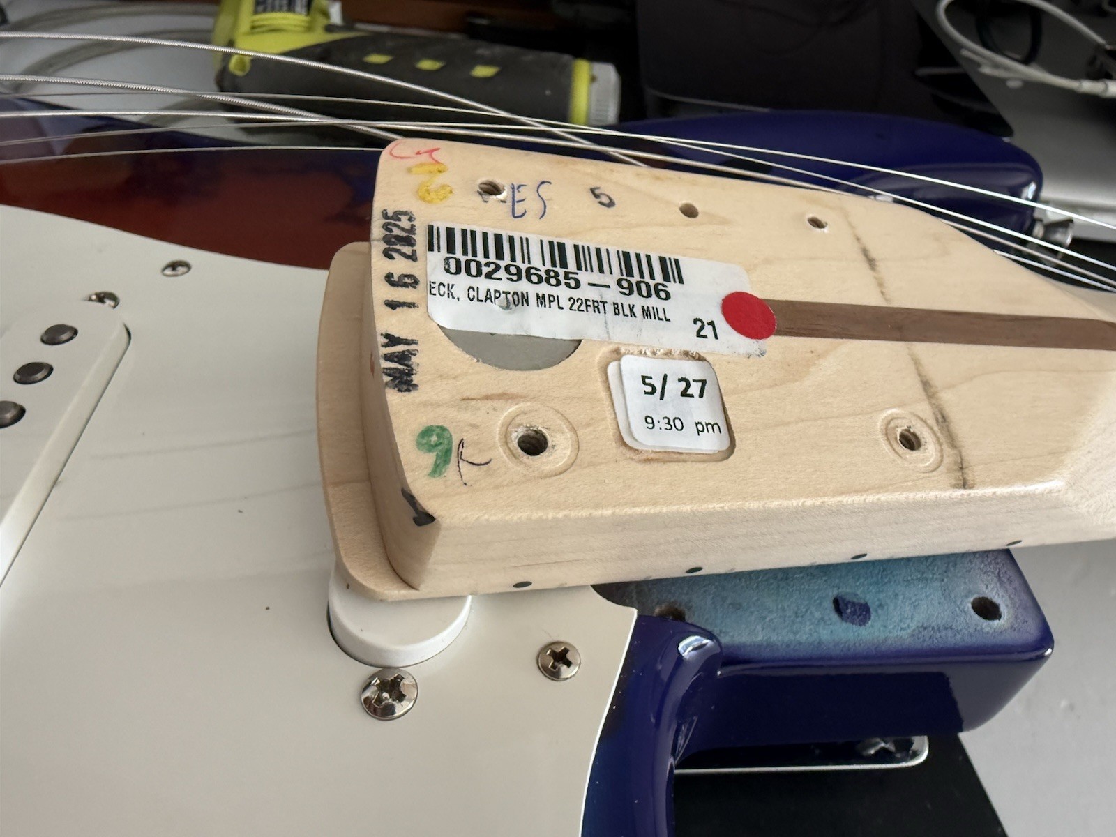Fender USA Eric Clapton Crossroads Crash 4 Guitar