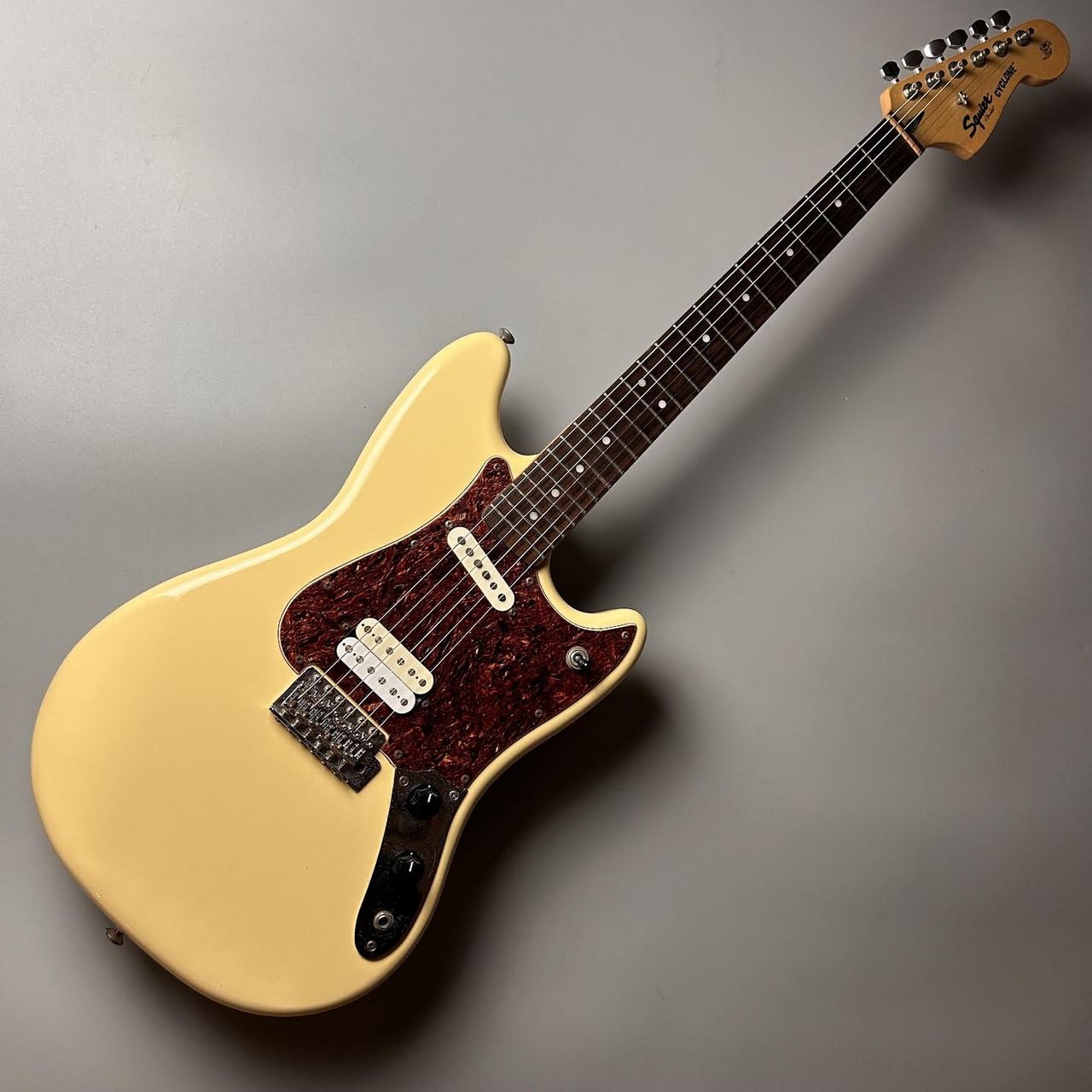 Squier by Fender FSR CYCLONE (no260728)
