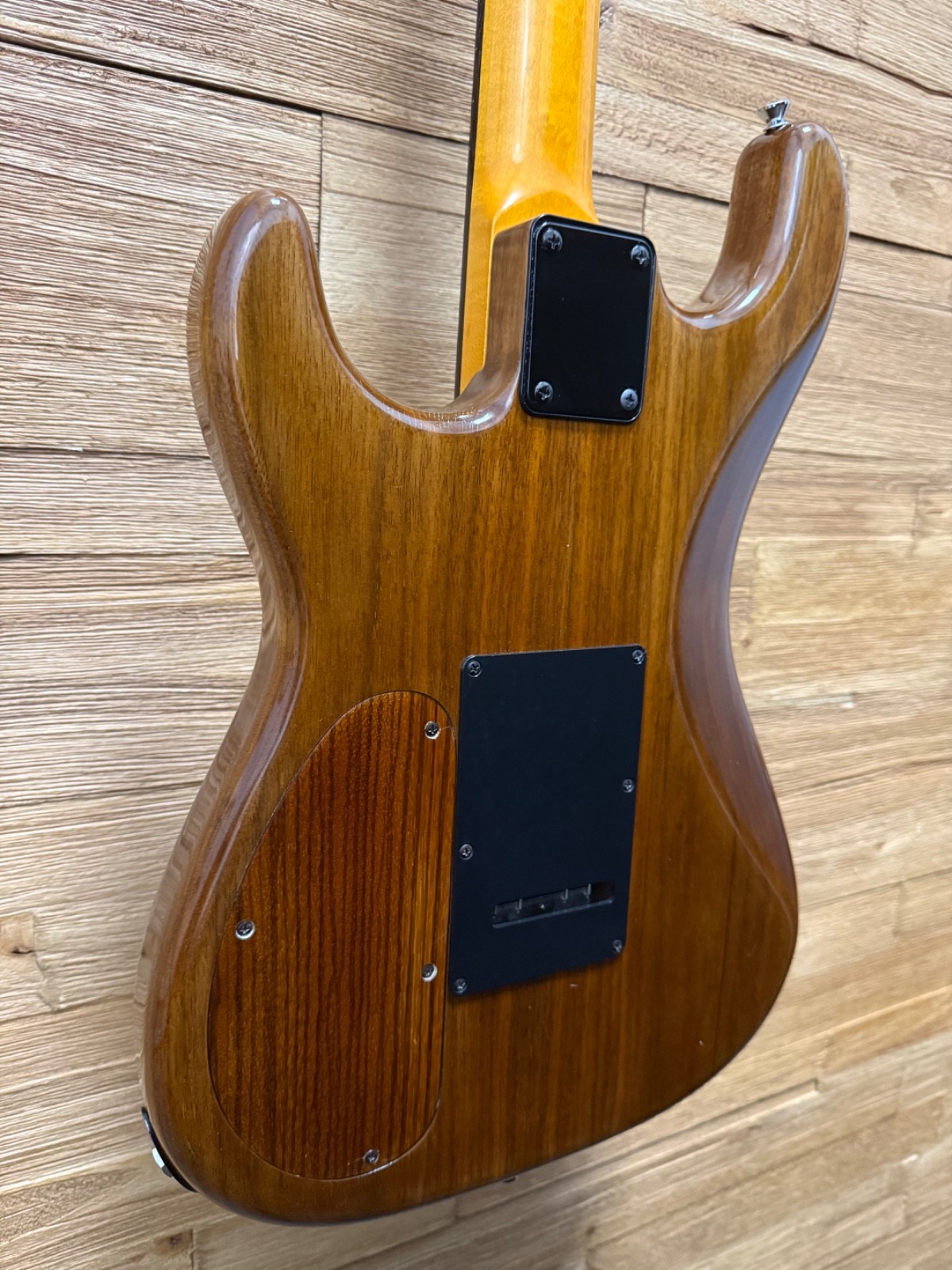 Warmoth Parts Strat Style Walnut HSH Guitar 1990’s Floyd Rose SD pickups w/HC