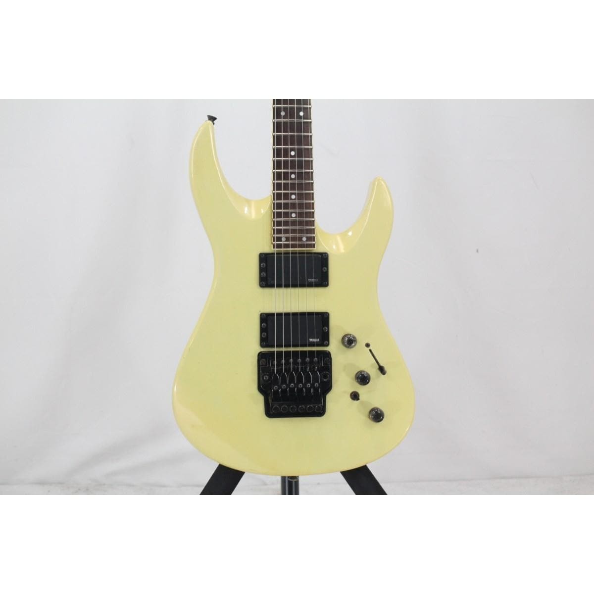 YAMAHA RGX820J Used White