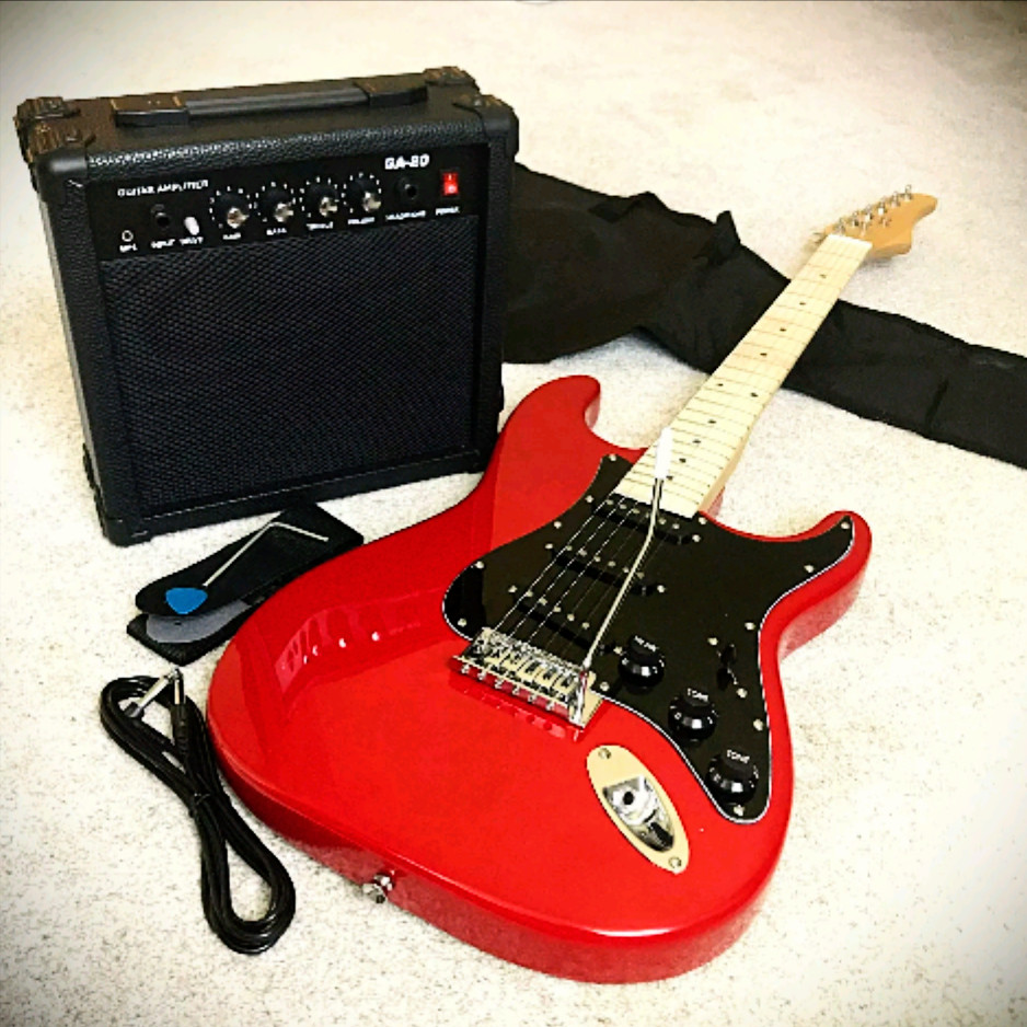 🎄HOLIDAY SPECIAL!🎄+AMP! S Style Electric Guitar +Soft Case / Gig Bag +Cable!
