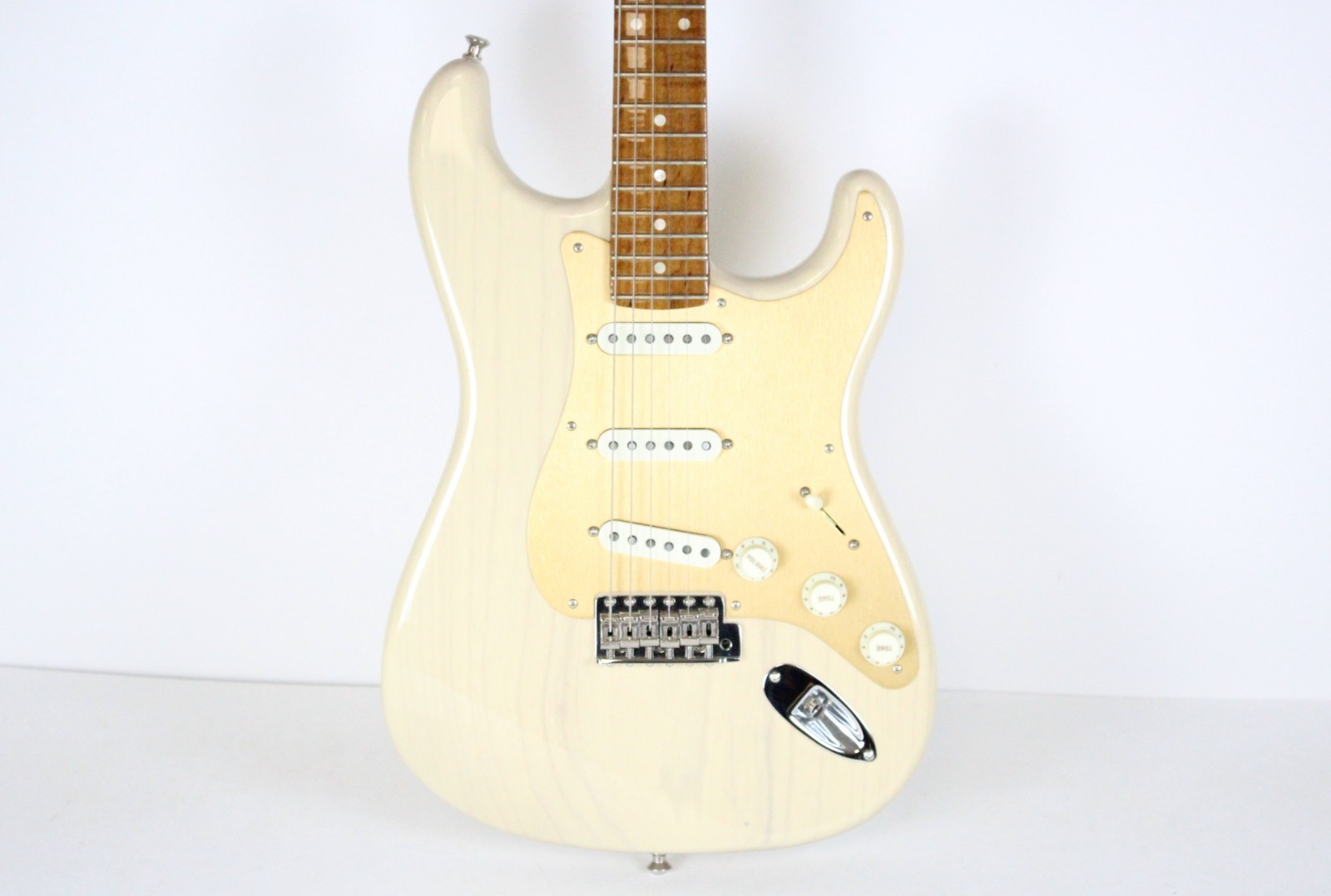 2024 Fender CS NOS Strat Honey Blonde AAA Roasted Flame Maple Neck OHSC USA