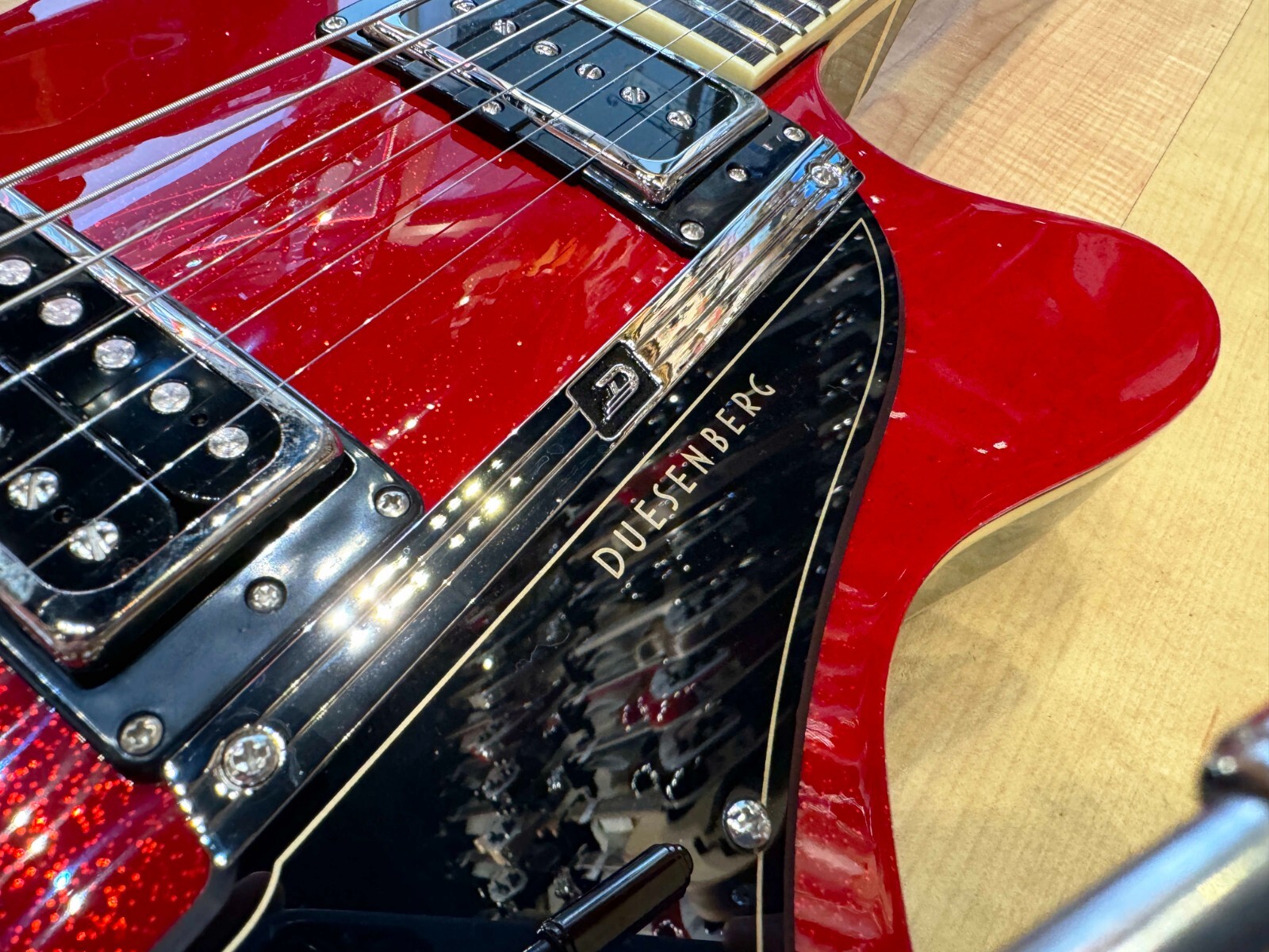 Duesenberg Starplayer TV Semi-Hollow Electric Guitar Red Sparkle