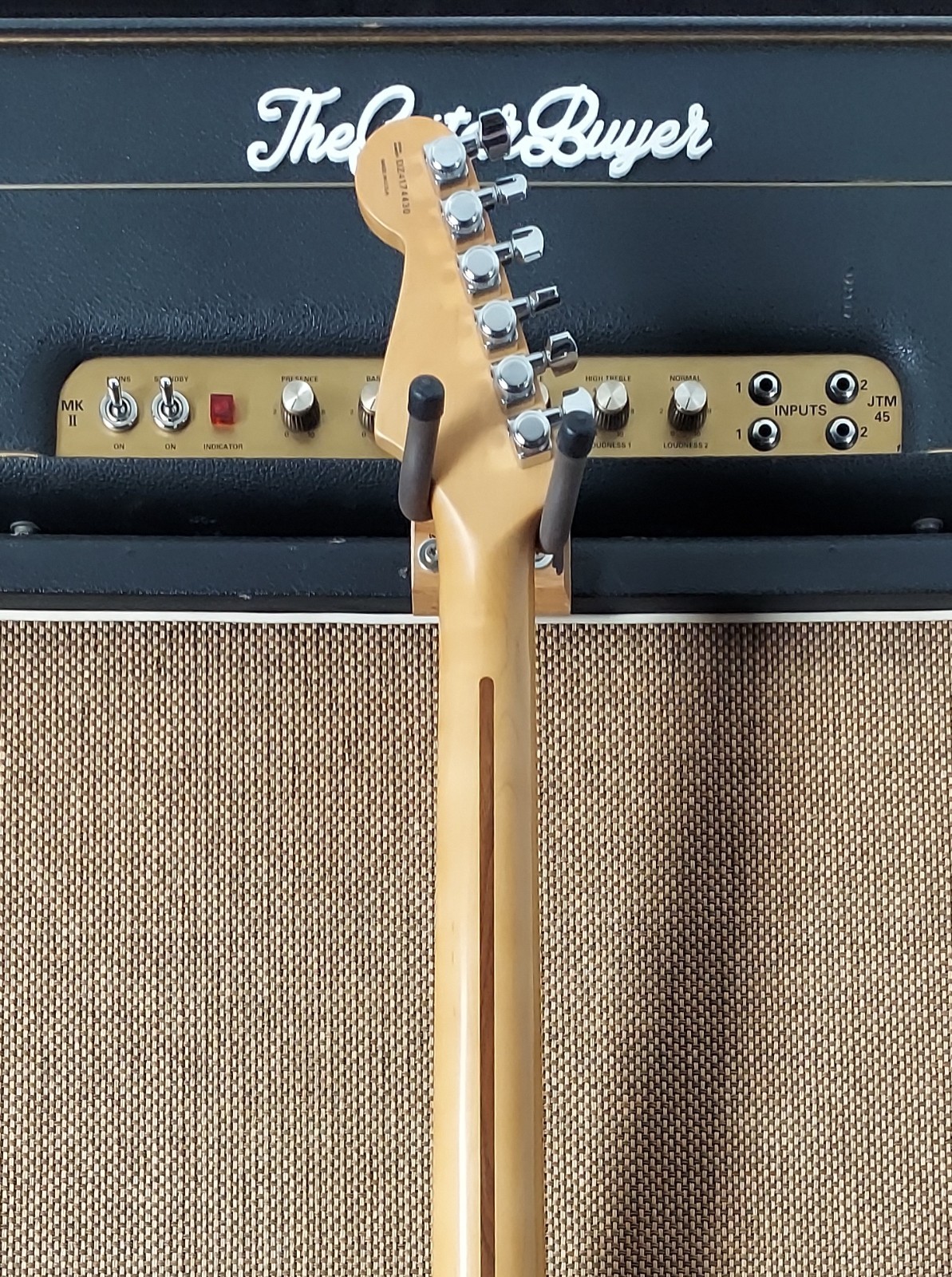 Fender Stratocaster Deluxe 2004 Very Good Condition Great Player! (359)