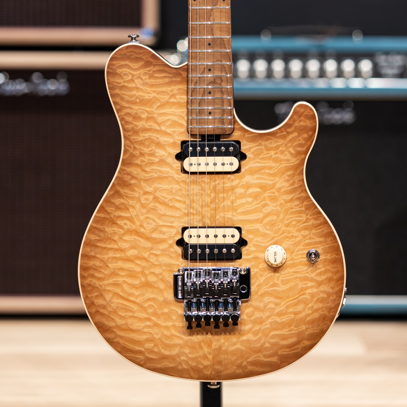Ernie Ball Music Man Axis – Honey Pot Quilt (Satin)