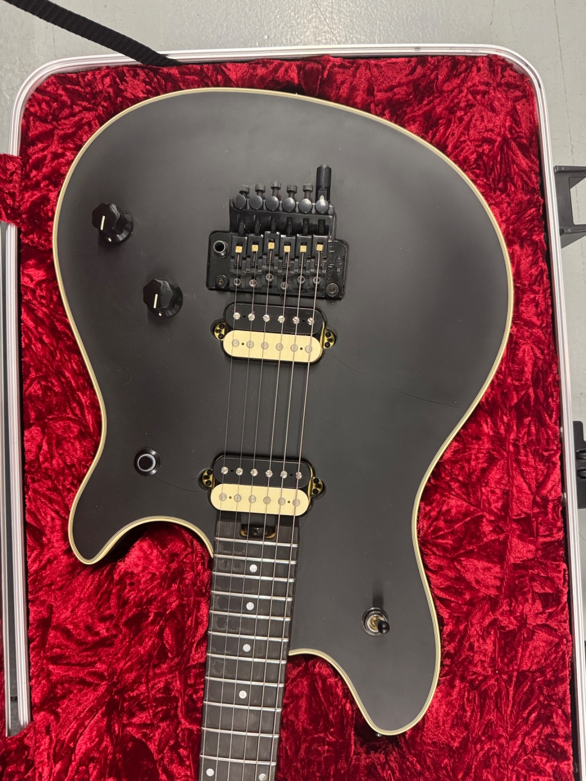 EVH Wolfgang USA Signature Black Stealth Satin / Ebony (Three Finish Cracks)