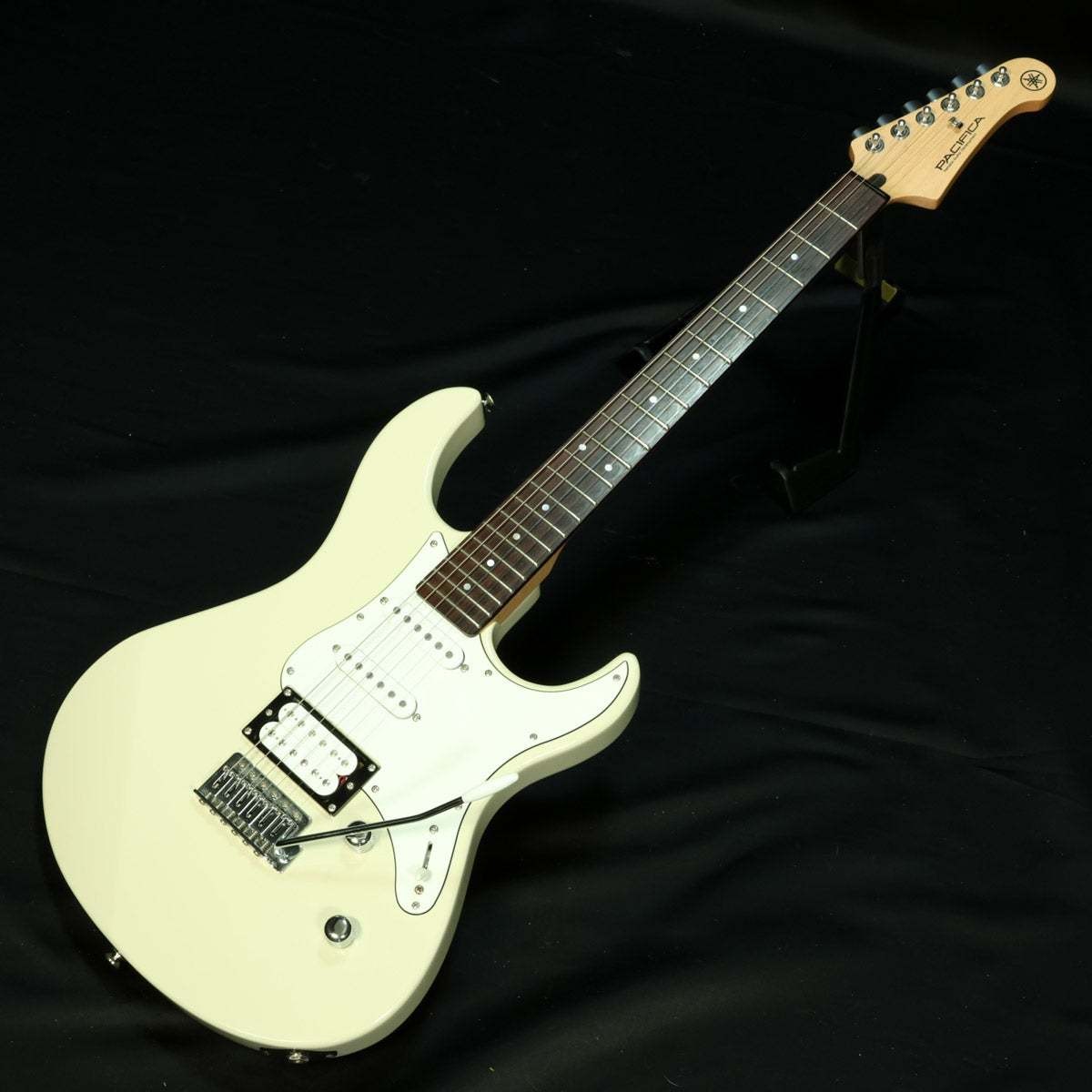 YAMAHA Pacifica PAC112V Vintage White (Fukuoka Store)