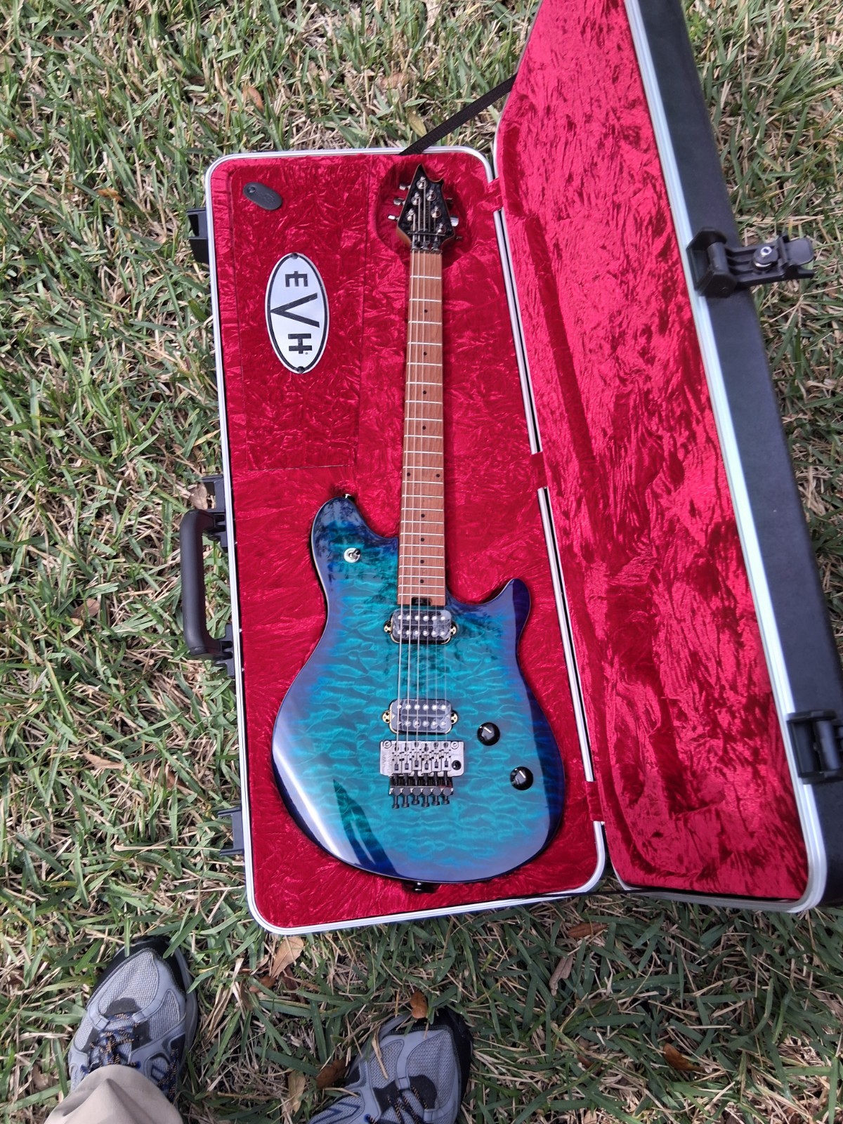 EVH Wolfgang Standard Clorine Burst QM Guitar W/ Hard Case