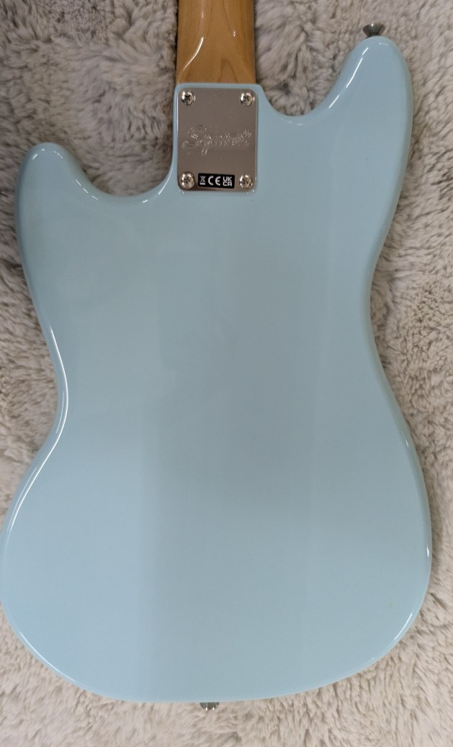 Fender Squier Classic Vibe Series ’60s Mustang, Laurel Fingerboard, Sonic Blue