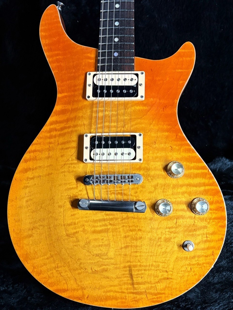 B3 Fire Fmt -Honey Burst- 2008Used 1P Top Back 3.95Kg High End Floor Safe delive