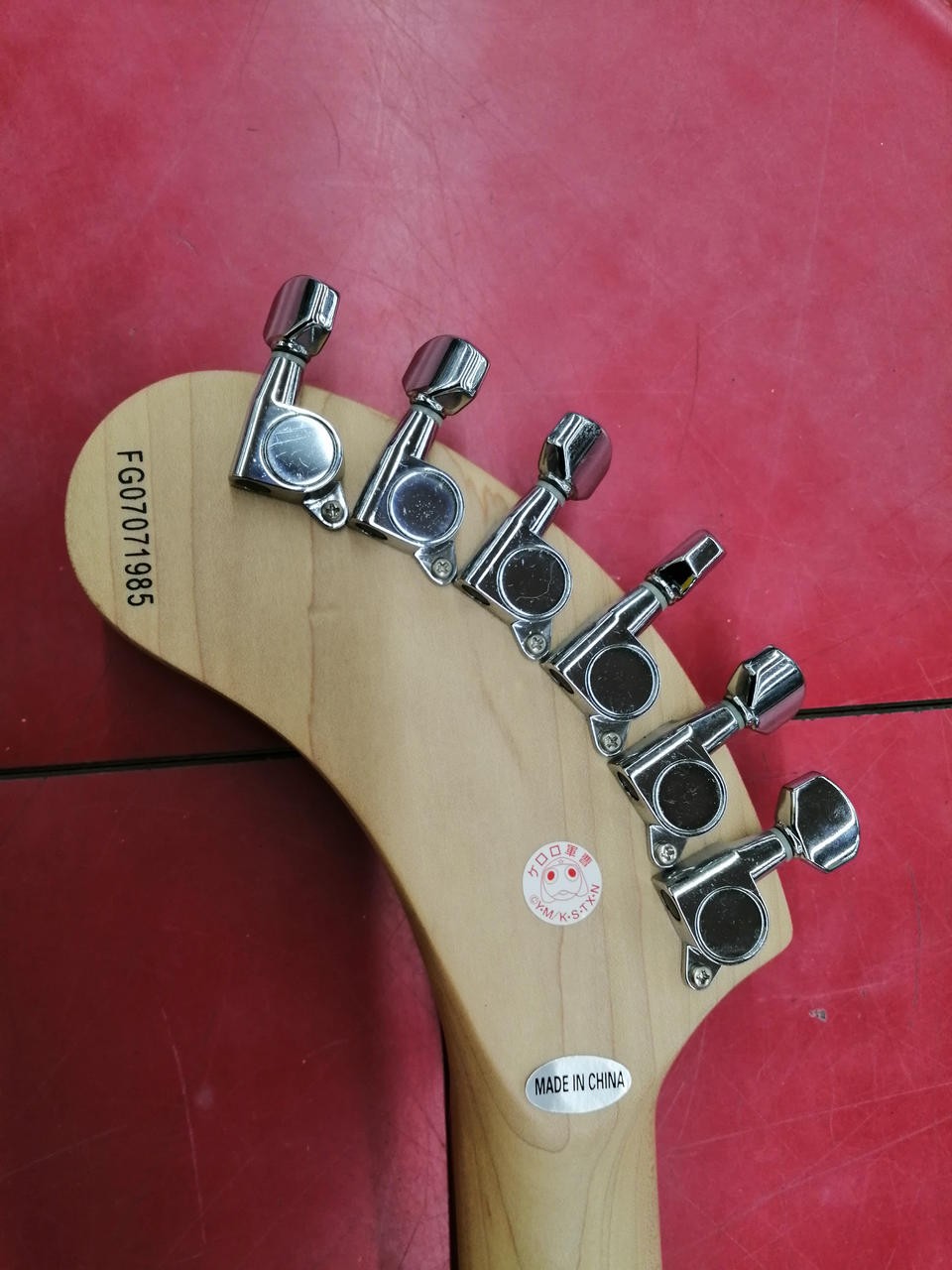FERNANDES KERORO-ZO3 Electric Guitar with Built-in Amplifier