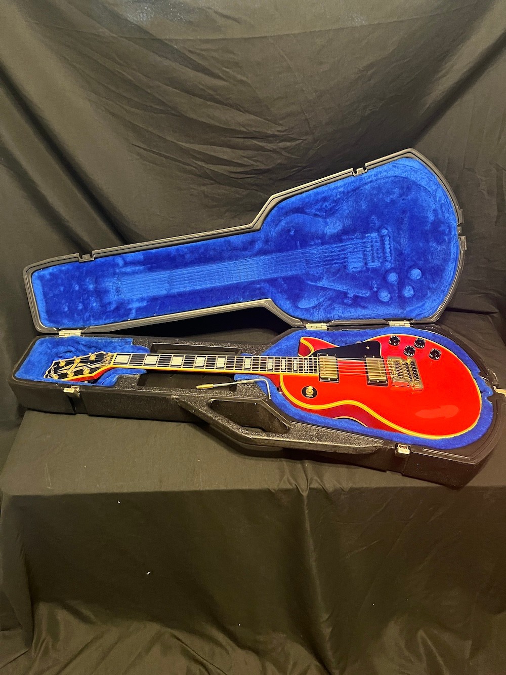 1985 Vintage Gibson Les Paul Custom Guitar in Rare Ferrari Red W/Chainsaw Case